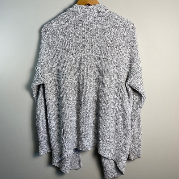 Abercrombie & Fitch Heather Gray Open Front Knit Long Sleeve Cardigan Sweater M - Picture 6 of 15